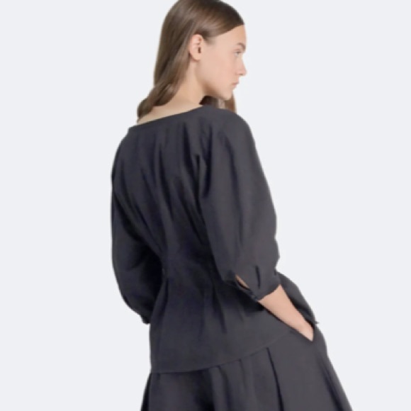 Conchita Top
Collectiva - Picture 3 of 7